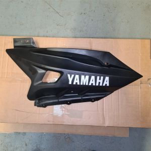 Front Right Belly Side Panel Fits Yamaha YZF-R125 08-18 - Used - Black